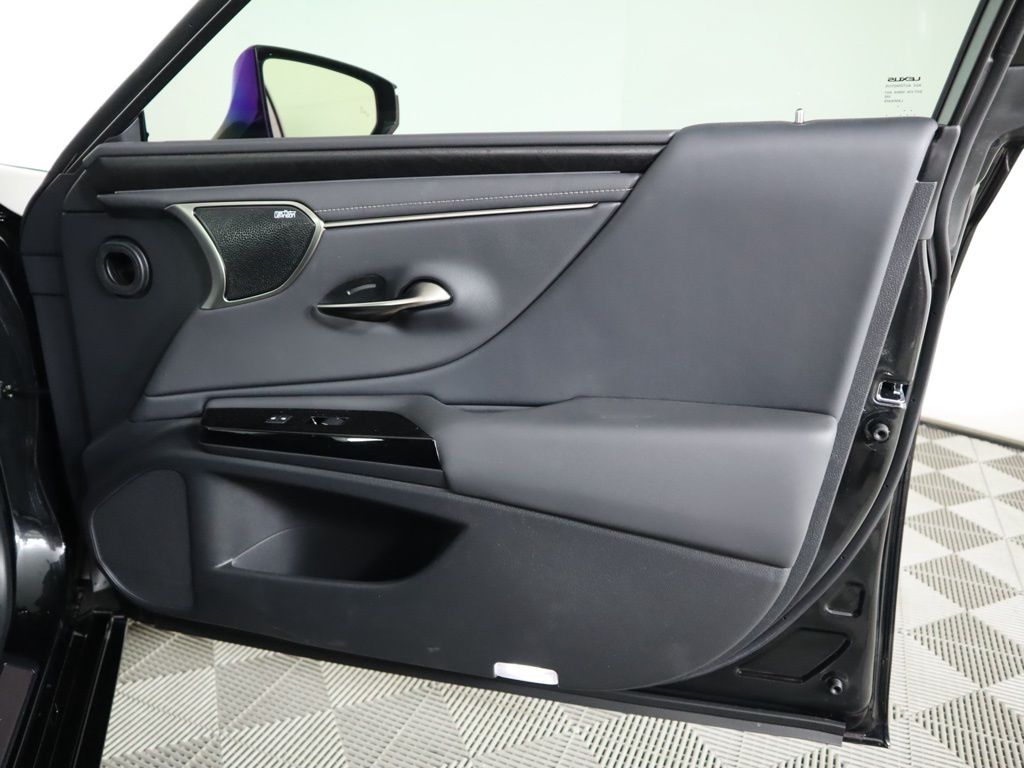 Thumbnail: 2024 Lexus ES - 26