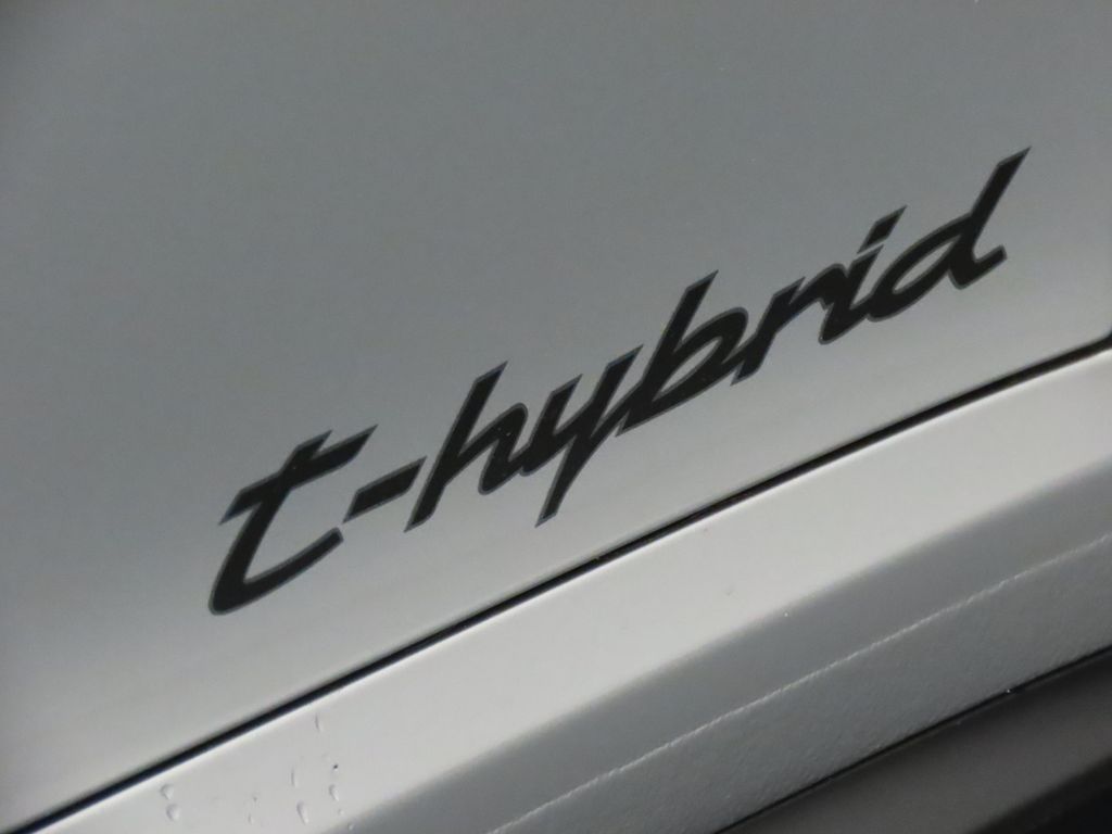 Thumbnail: 2026 Porsche 911 - 13