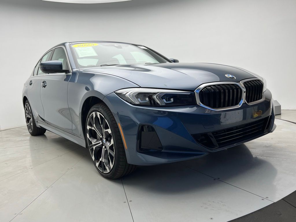 Thumbnail: 2025 BMW 3 Series - 2