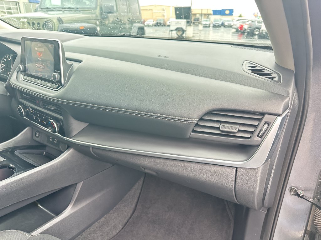 Used 2024 Nissan Rogue SUV