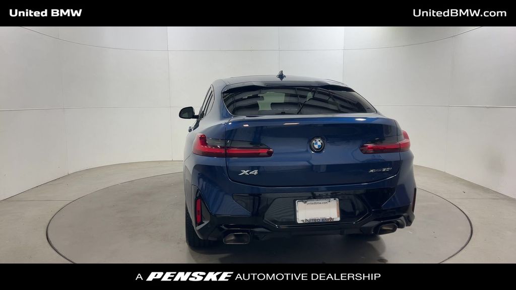 2025 BMW X4 xDrive30i 7