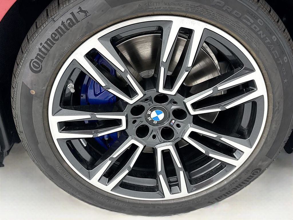 Thumbnail: 2027 BMW 5 Series - 31