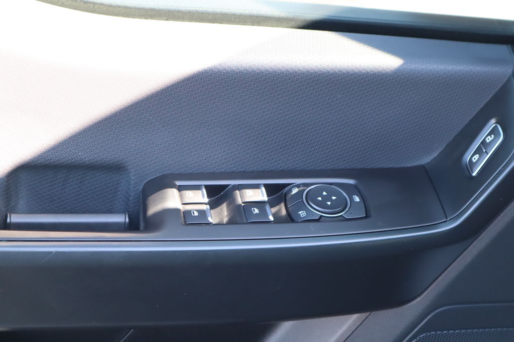 Thumbnail: 2022 Ford F-150 - 22