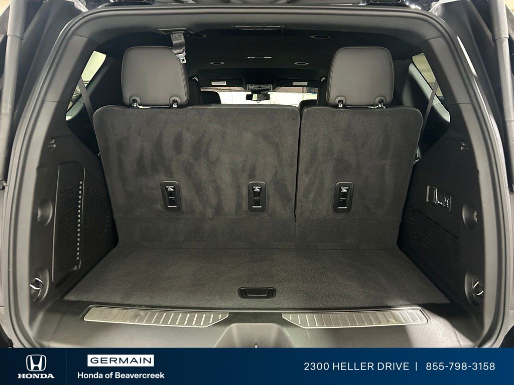 Used 2025 Black GMC AT4 image 30
