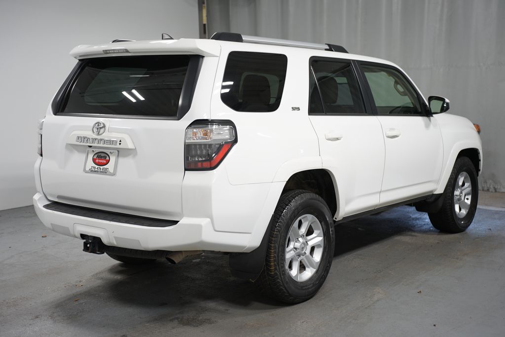 2023 Toyota 4Runner SR5 8