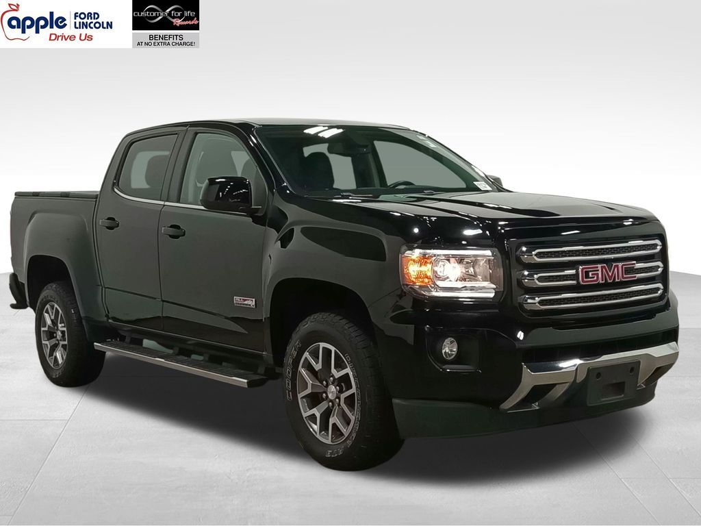 Onyx Black 2017 GMC Canyon SLE Crew Cab 4WD Pickup Truck Four-Wheel Drive 8-Speed Automatic