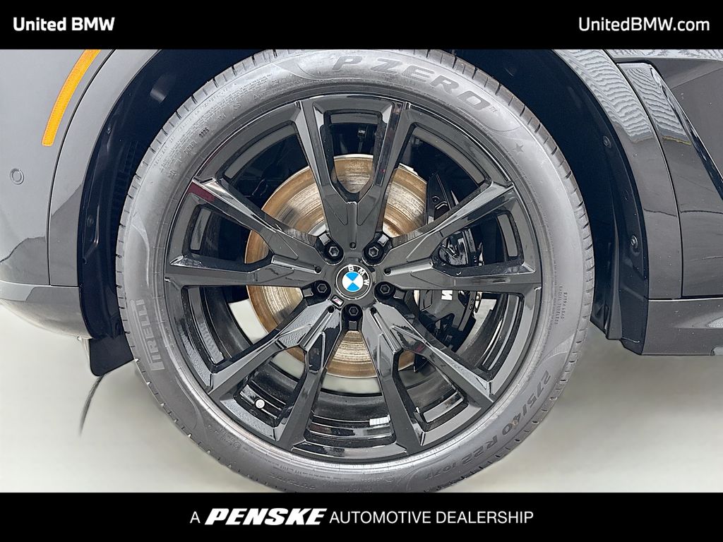 Thumbnail: 2026 BMW X7 - 2