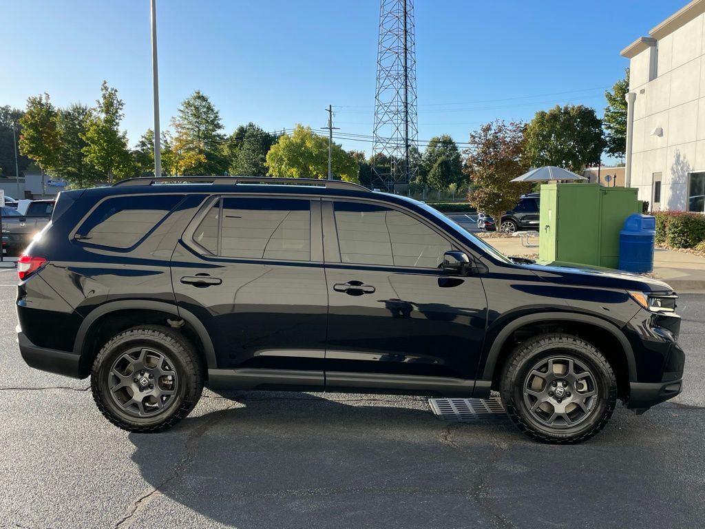 Thumbnail: 2023 Honda Pilot - 7