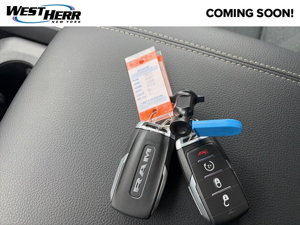 Certified Used 2025 Blue Ram Big Horn/Lone Star image 10