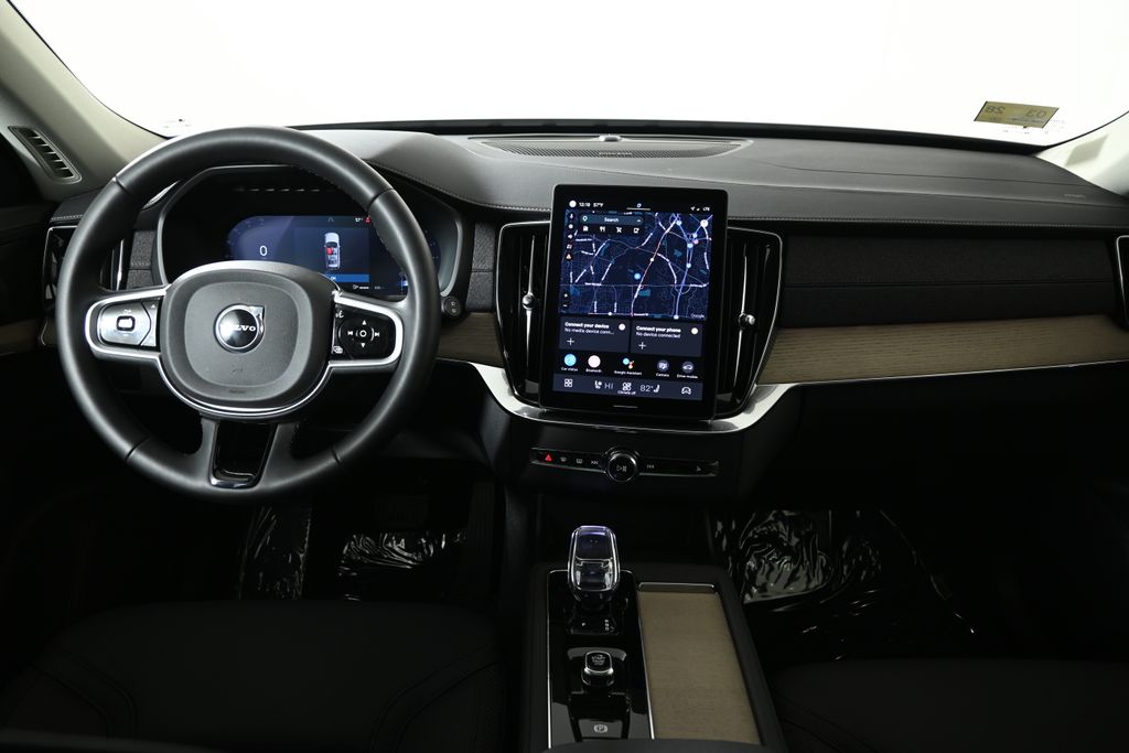 Thumbnail: 2025 Volvo XC90 - 16