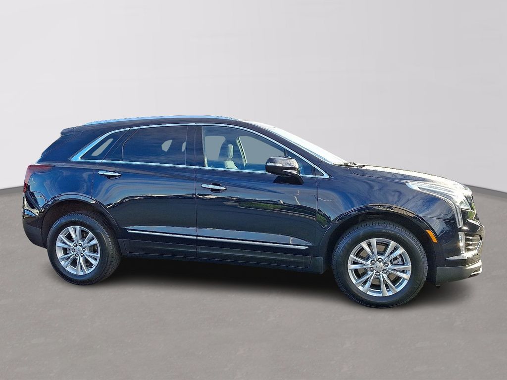 Thumbnail: 2022 Cadillac XT5 - 7