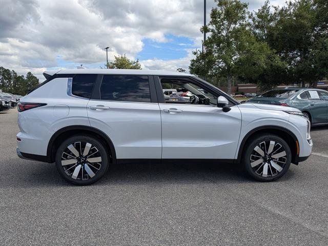 Used 2025 Mitsubishi Outlander SUV