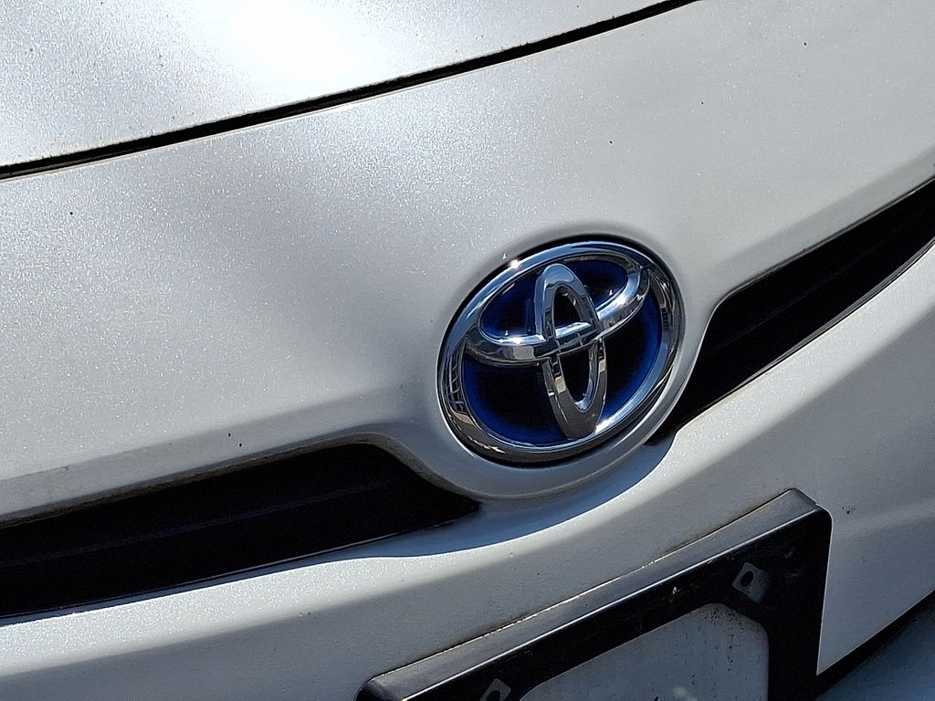 Thumbnail: 2010 Toyota Prius - 4