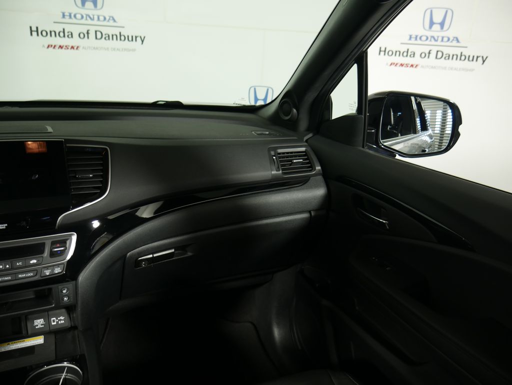 Thumbnail: 2020 Honda Passport - 14