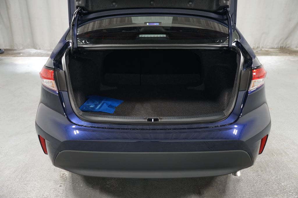 2025 Toyota Corolla LE 31