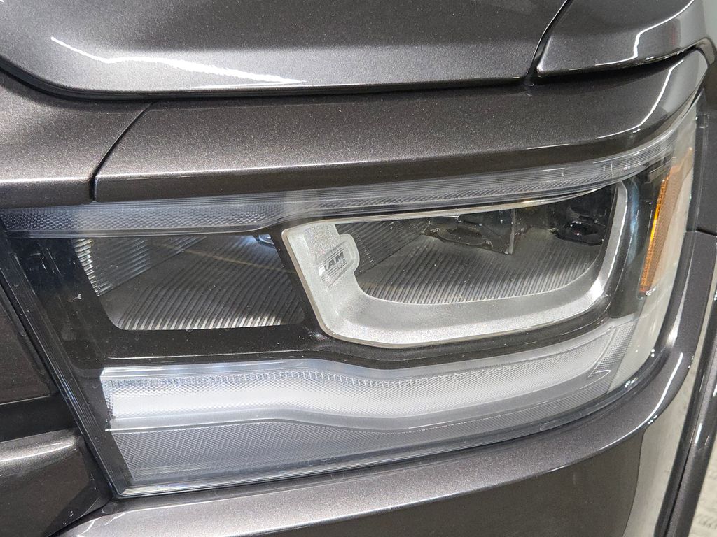 2022 Ram 1500 Laramie photo 12