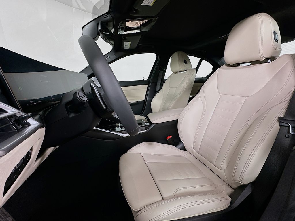 Thumbnail: 2026 BMW 3 Series - 16