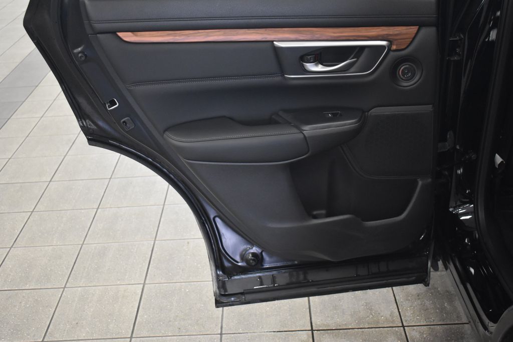 2022 Honda CR-V Touring 25