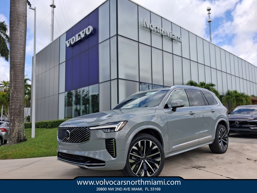 2026 Volvo XC90 B6 Plus 7-Seater