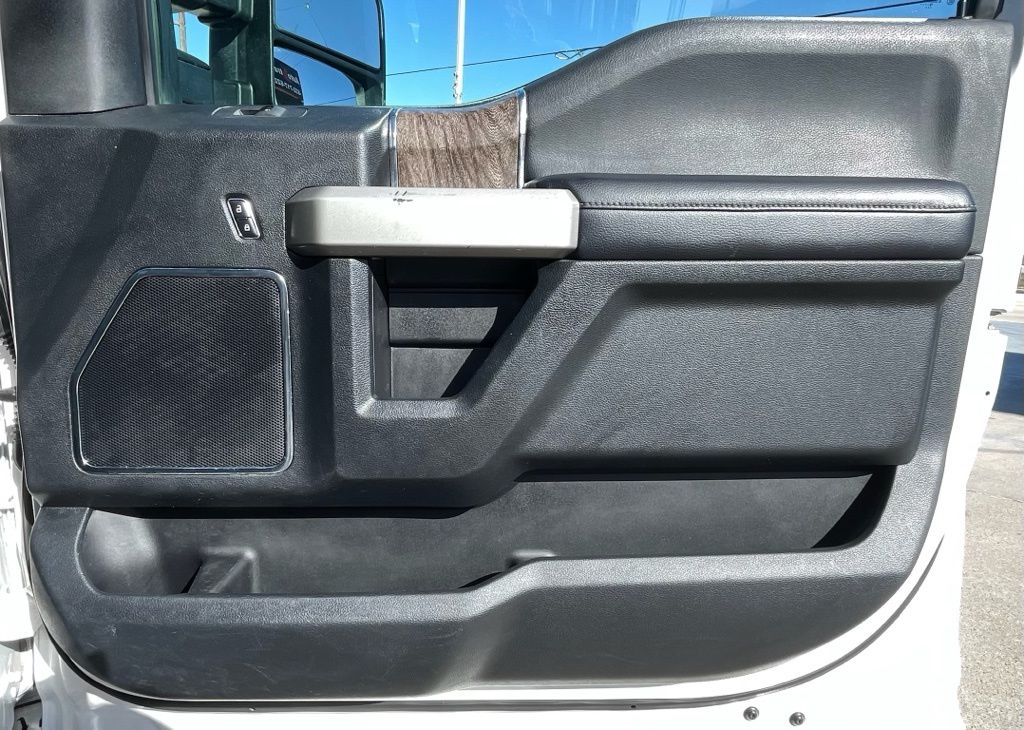 2017 Ford F-250SD Lariat White at DeMontrond Ford
