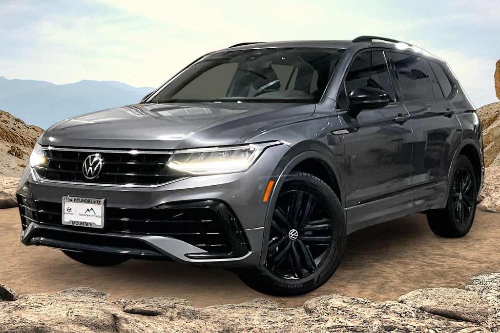 Black 2022 Volkswagen Tiguan SUV / Crossover All-Wheel Drive 8-Speed Automatic