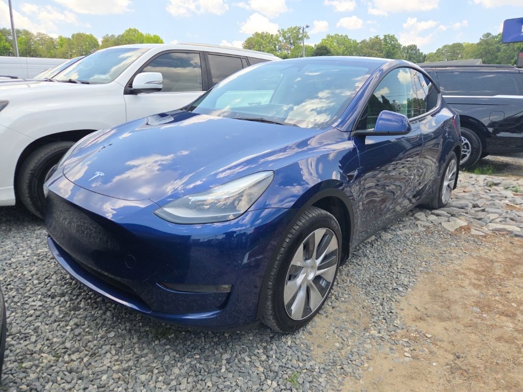2023 Tesla Model Y Long Range Dual Motor All-Wheel Drive's photo