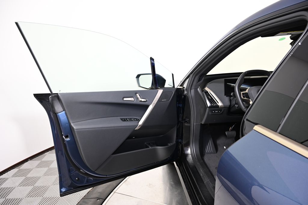 Thumbnail: 2026 BMW iX - 20