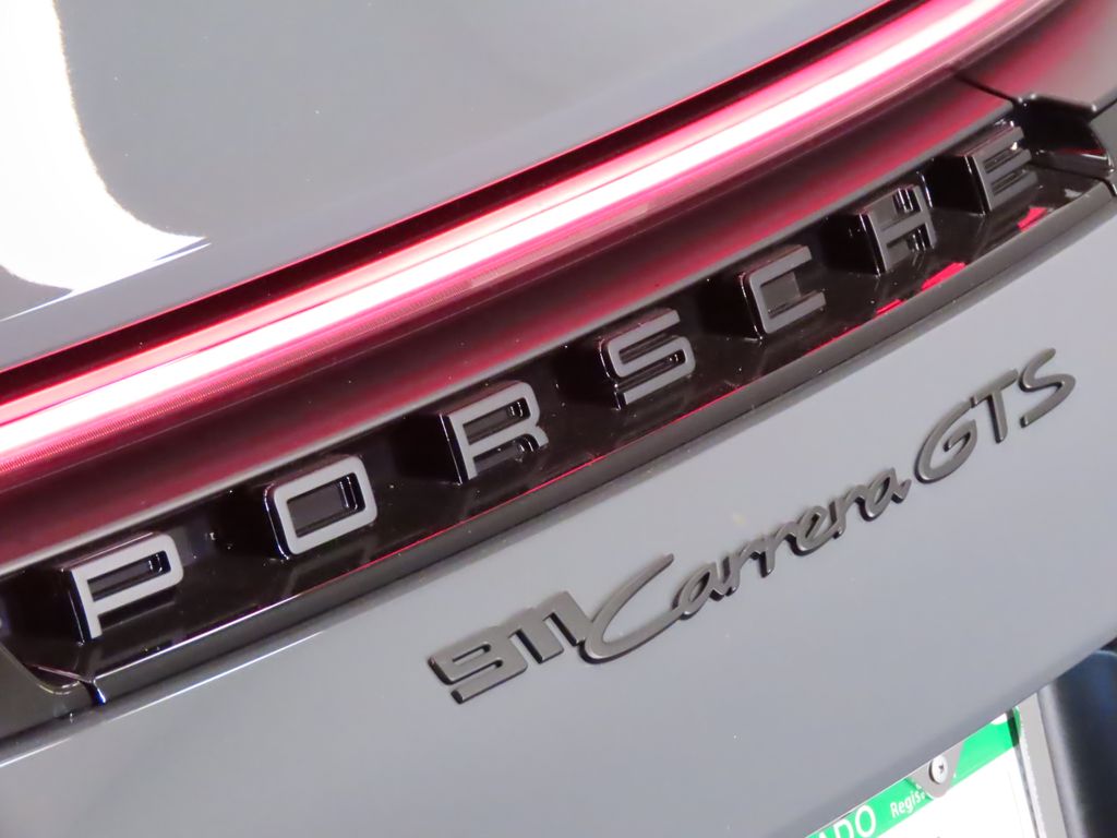Thumbnail: 2025 Porsche 911 - 12