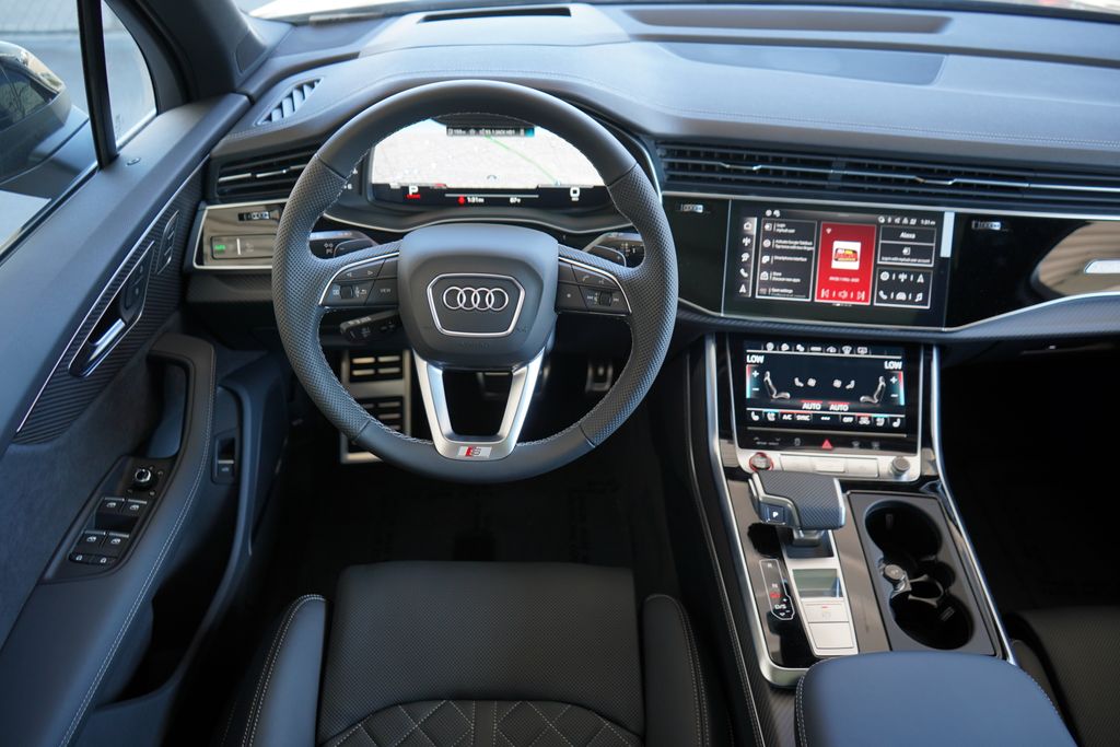 2025 Audi SQ7  16