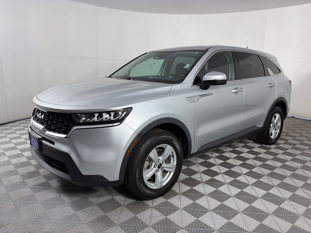 View vehicle photo 3