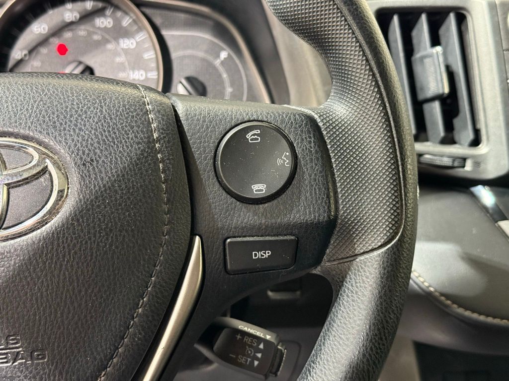 Thumbnail: 2015 Toyota RAV4 - 27