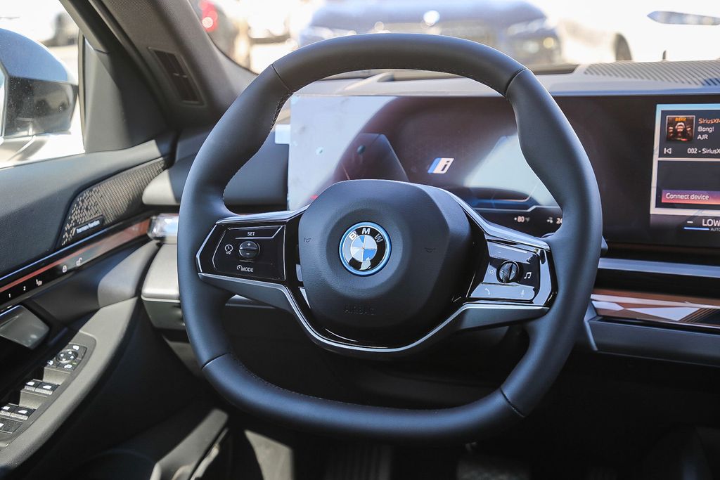 2024 BMW i5 eDrive40 15