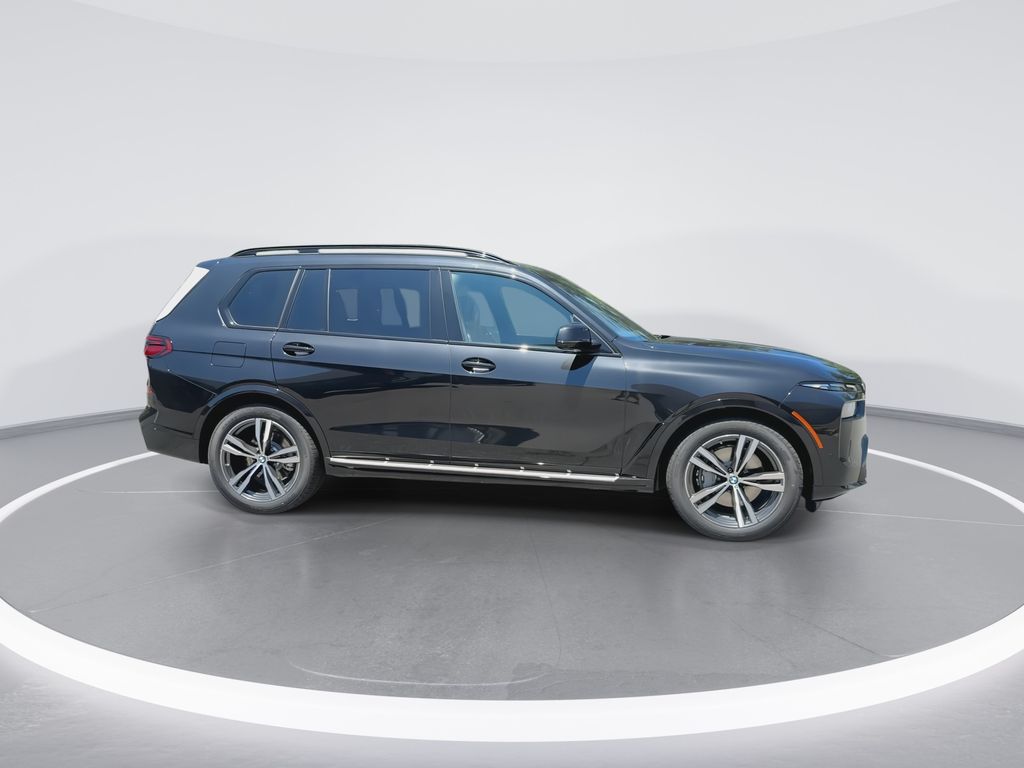 Thumbnail: 2027 BMW X7 - 9