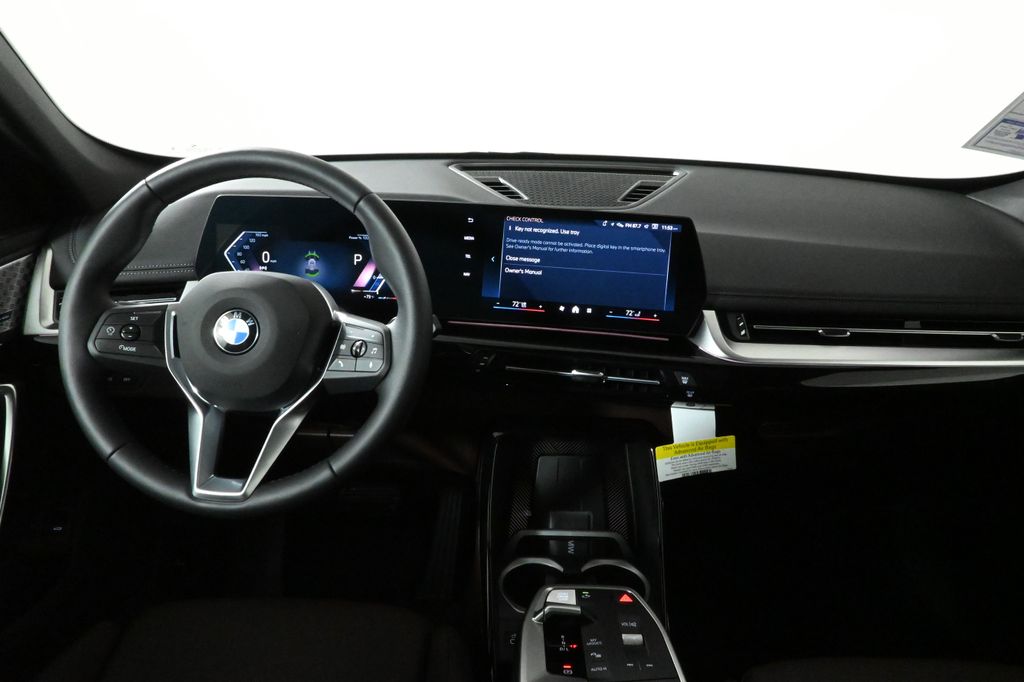 2025 BMW X1 xDrive28i 4