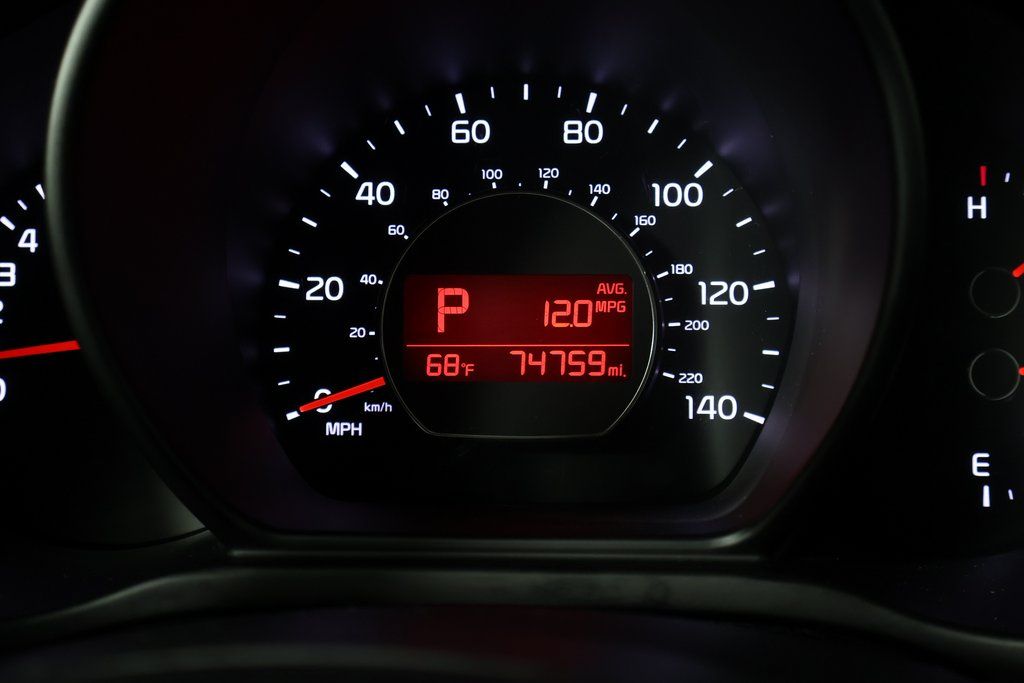 Thumbnail: 2016 Kia Soul - 17
