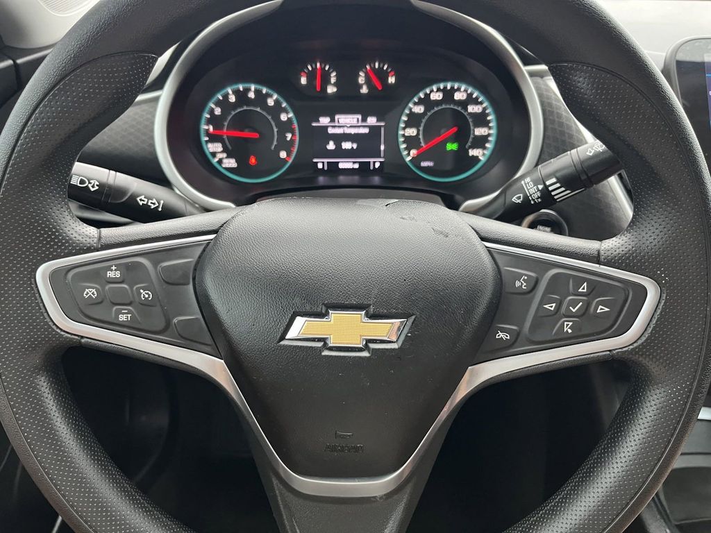 2022 Chevrolet Malibu LT 30