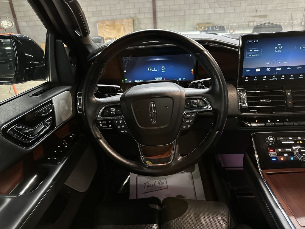 2022 Lincoln Navigator Reserve Black at Gullo Toyota