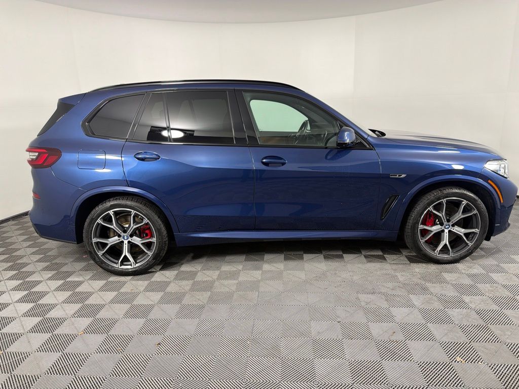Thumbnail: 2023 BMW X5 - 4