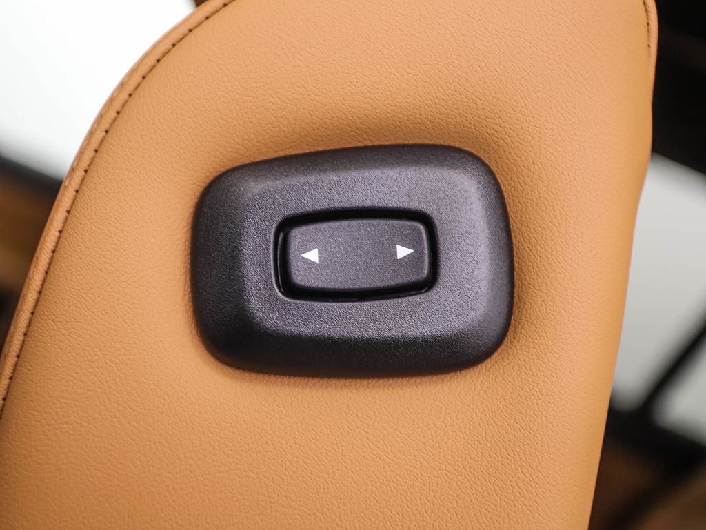 Thumbnail: 2026 BMW X7 - 27