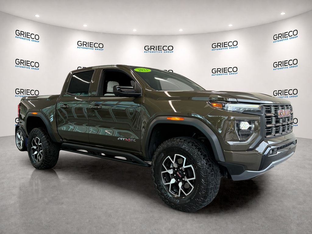 2023 GMC Canyon Deep Bronze Metallic Camioneta Todo terreno 8 velocidades Automática