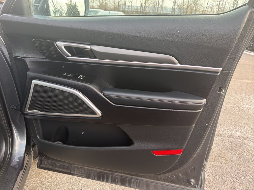 Thumbnail: 2020 Kia Telluride - 27