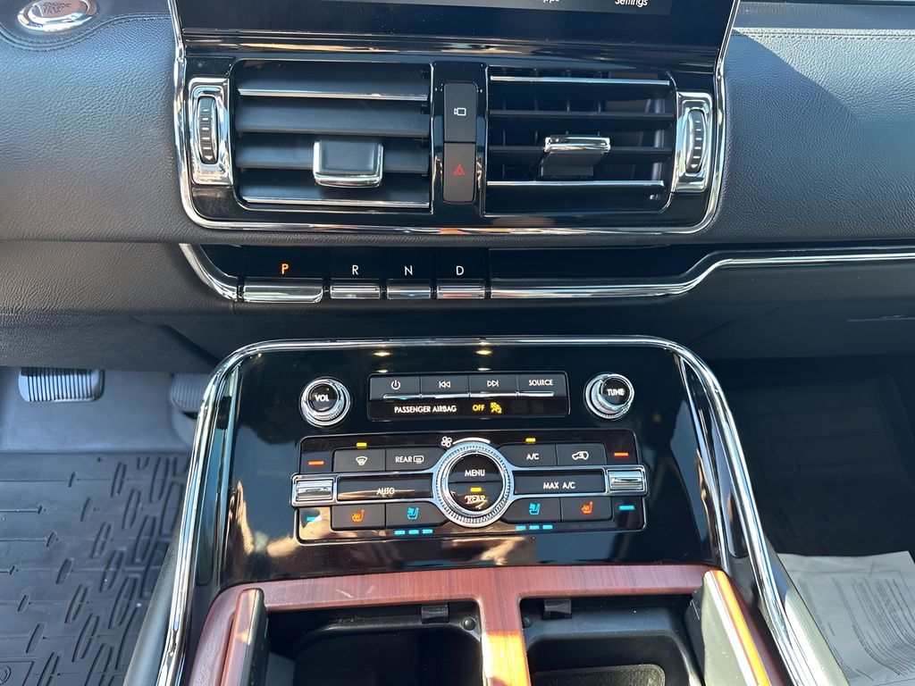 Used Car 2021 Lincoln Navigator  Reserve For Sale Under $50,000 In Austin, Texas