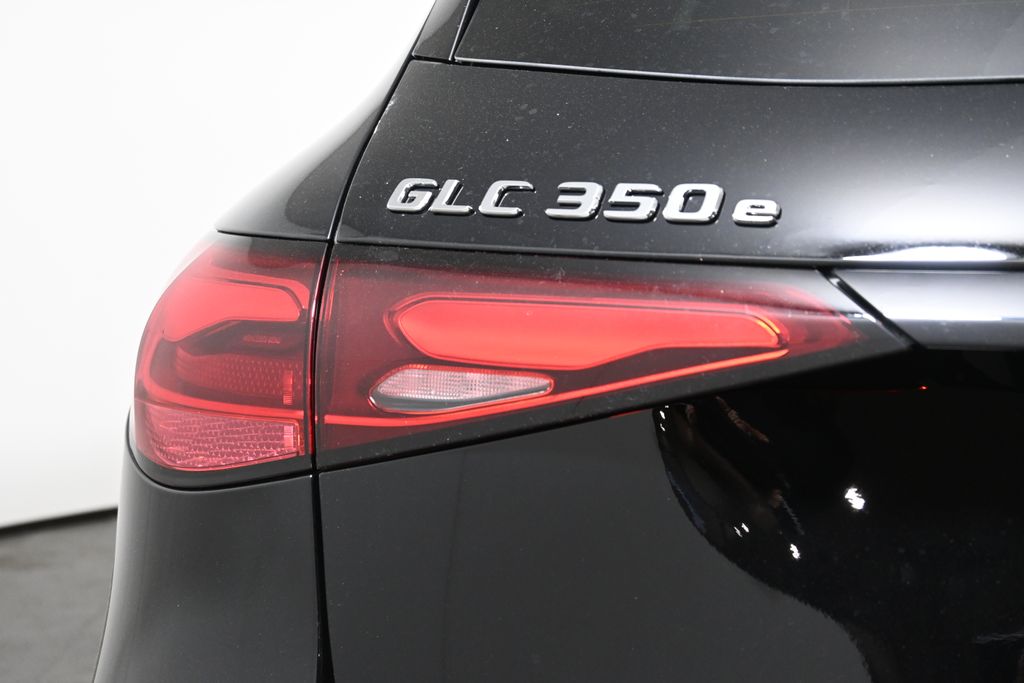 2025 Mercedes-Benz GLC 350 12