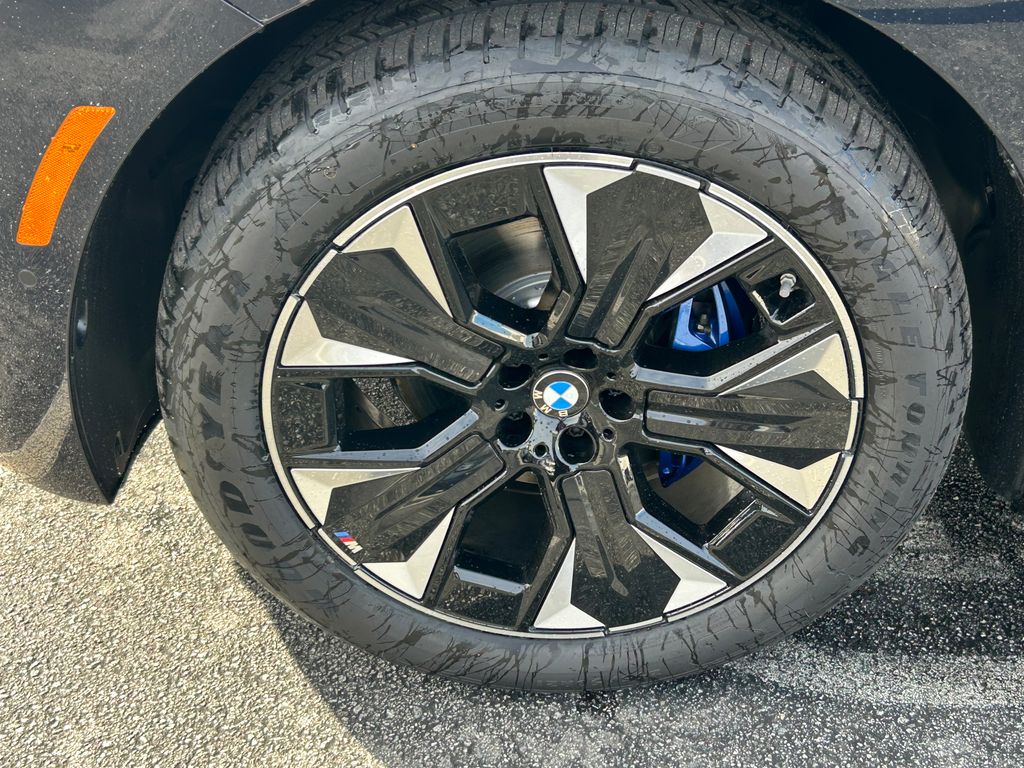 Thumbnail: 2026 BMW iX - 9