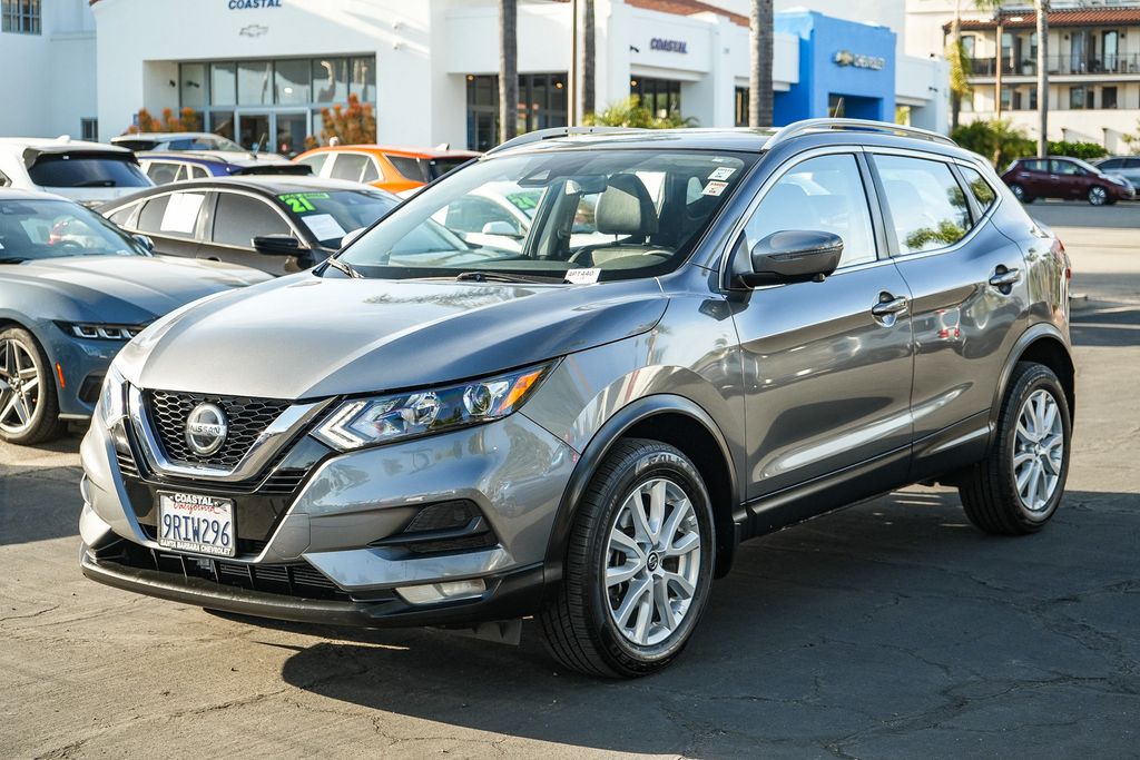 View vehicle photo 3