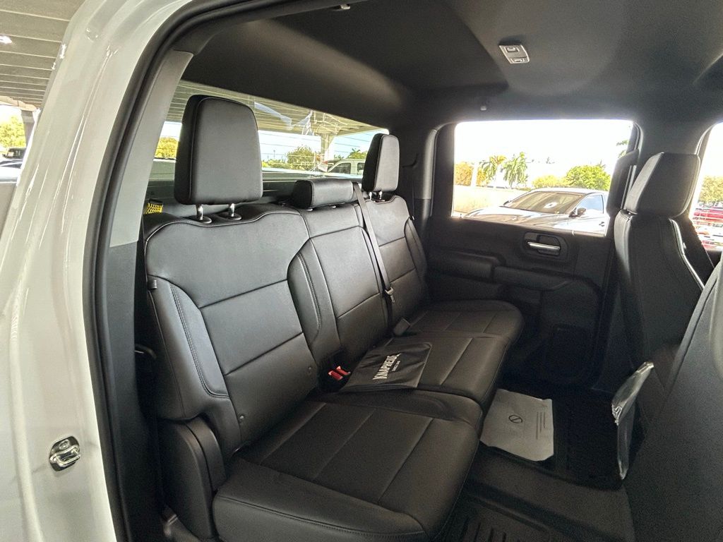 New 2026 Summit White Chevrolet Work Truck image 19