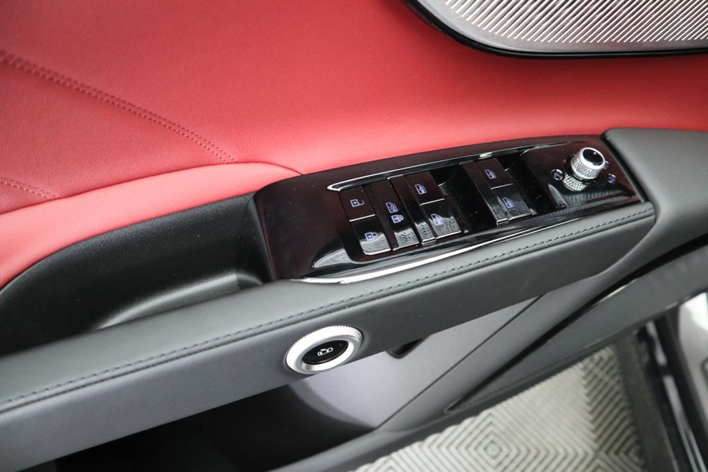 Thumbnail: 2025 Maserati Grecale - 24