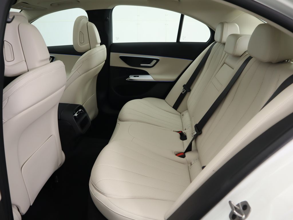 Thumbnail: 2025 Mercedes-Benz E-Class - 22