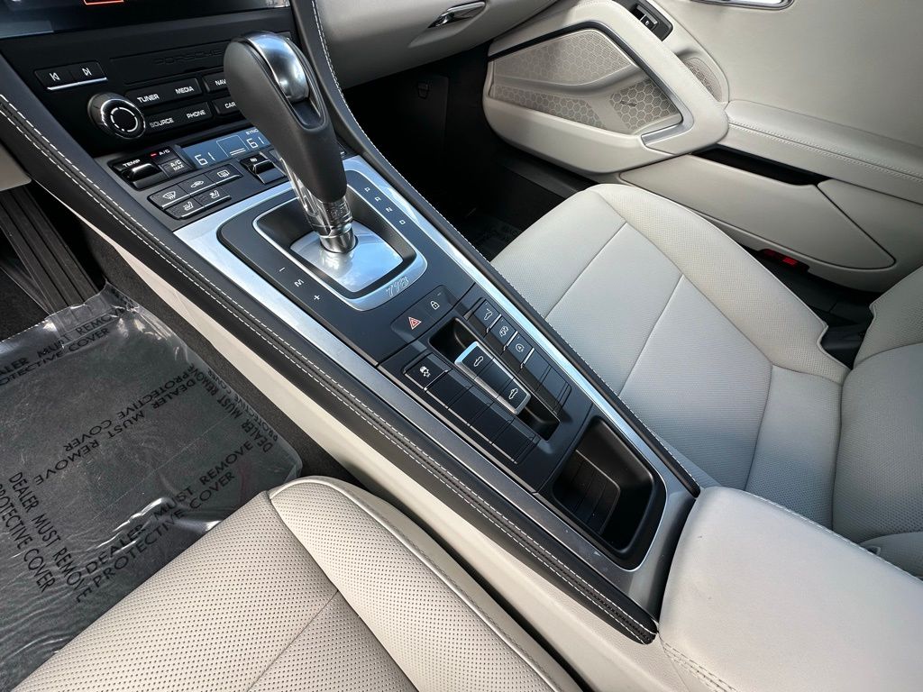 Thumbnail: 2025 Porsche 718 Boxster - 29