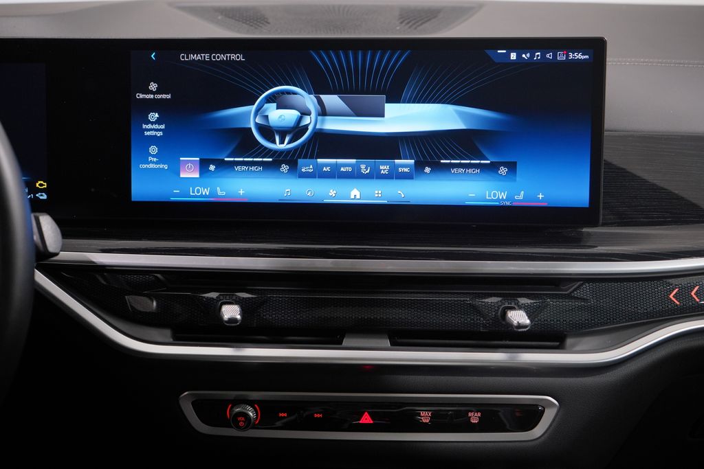 Thumbnail: 2024 BMW X5 - 13